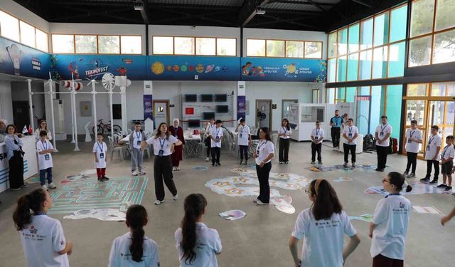 Özel çocuklar Samsun'da bilimle buluşuyor