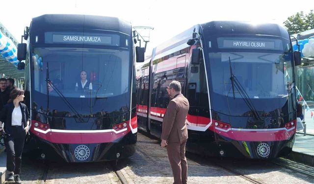 Samsun'da 2 yeni tramvay hizmete girdi