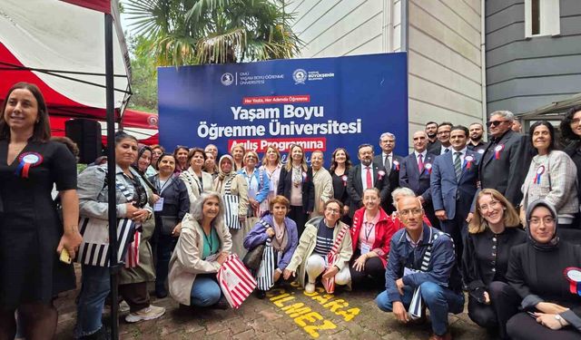 Samsun'da Yaşam Boyu Öğrenme Üniversitesi açıldı: 'Öğrenmenin yaşı yok'