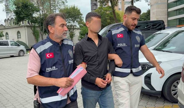 Şüphe üzerine durdurulan şahsın üzerinden ruhsatsız tabanca çıktı