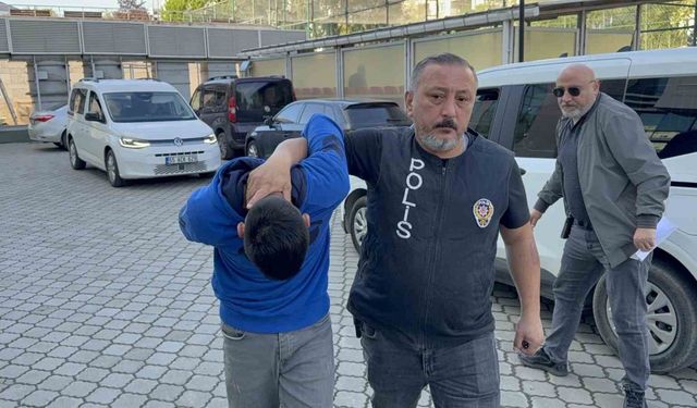 Anahtarı üzerinde unutulan evden hırsızlık zanlısı tutuklandı