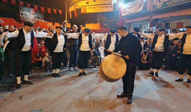 Bafra Gazipaşa Mahallesi'nde Cumhuriyet coşkusu