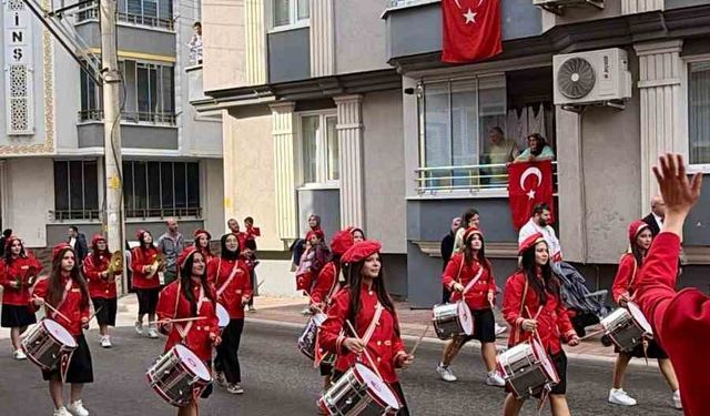 Bafra'da öğrencilerden öğretmenlerine vefa