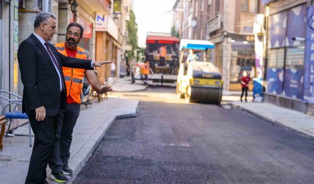 Başkan Kurnaz sözünü tuttu, cadde sıcak asfalta kavuştu