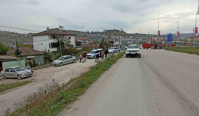 Havza'da otomobiller çarpıştı: Anne ve 3 yaşındaki çocuğu yaralandı