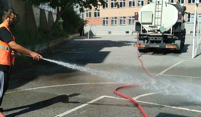 İlkadım'da ibadethane ve okullara 15 milyon TL'yi aşan destek