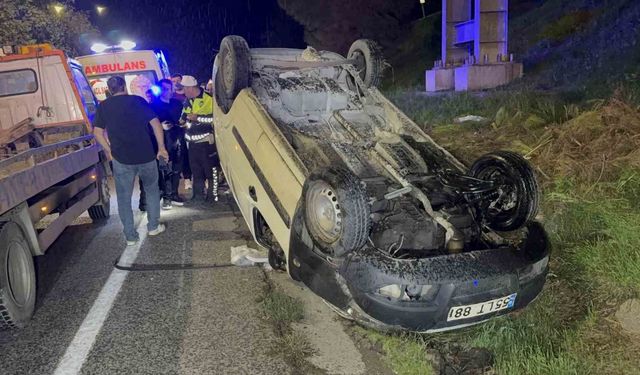 Samsun'da hafif ticari araç 30 metrelik şarampole yuvarlandı: 1 yaralı