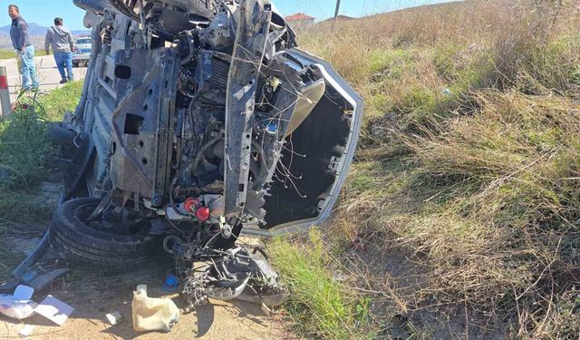 Samsun'da hafif ticari araç şarampole devrildi: 1 yaralı