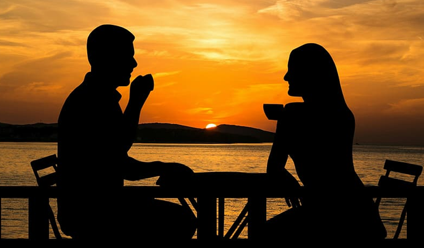 Kasım’da Gün Batımı ve Kahve-Tatlı Keyfi