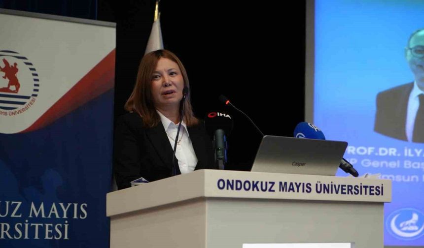 Rektör Aydın: "Tüm insanlığın Türk milletinin adaletle hayat bulan kudretine ihtiyacı var"