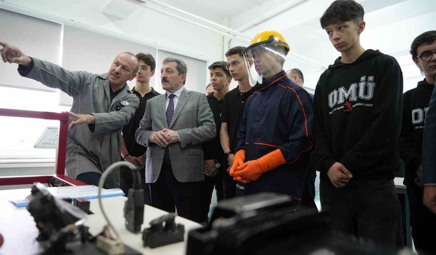 Mesleki eğitimde bir ilk: 'Elektrikli Araçlar Eğitim Merkezi' Samsun'da kuruldu