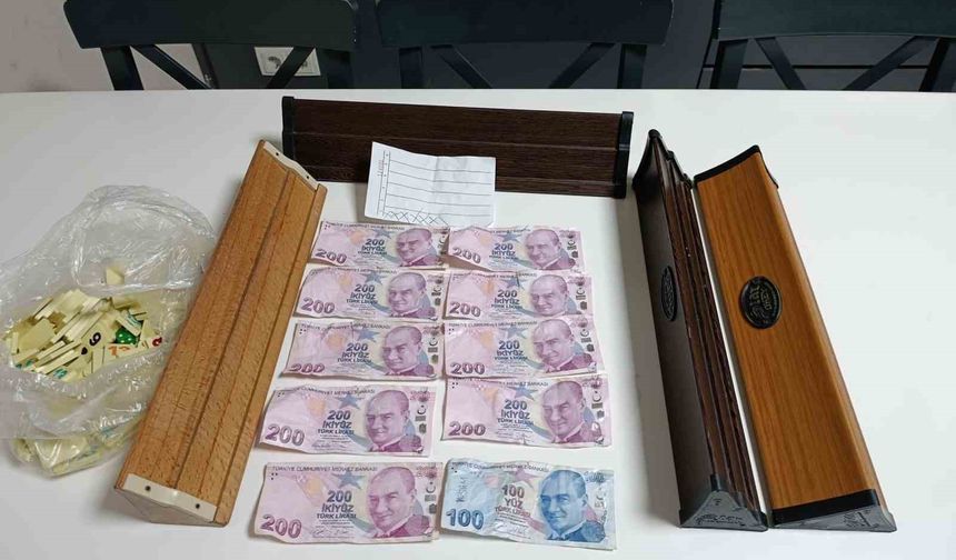 Kıraathaneye kumar denetimi: 3 kişiye para cezası