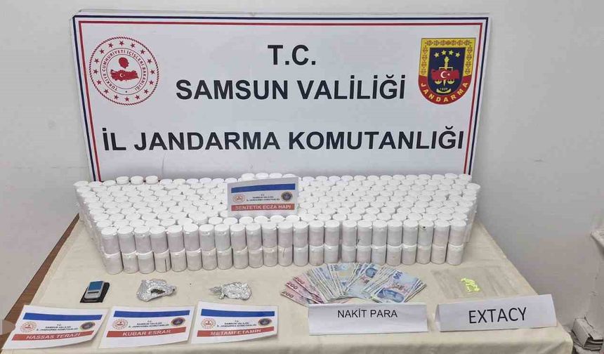 Samsun'da jandarmadan uyuşturucu operasyonu: 2 gözaltı