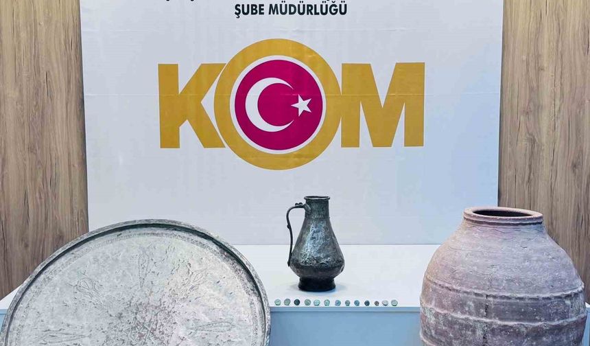 Samsun'da tarihi eser operasyonu: Helenistik sikkeler ve Osmanlı eserleri ele geçirildi