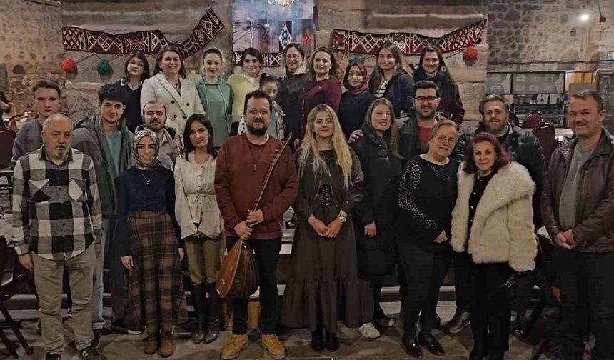 Vezirköprü'de türkü gecesi