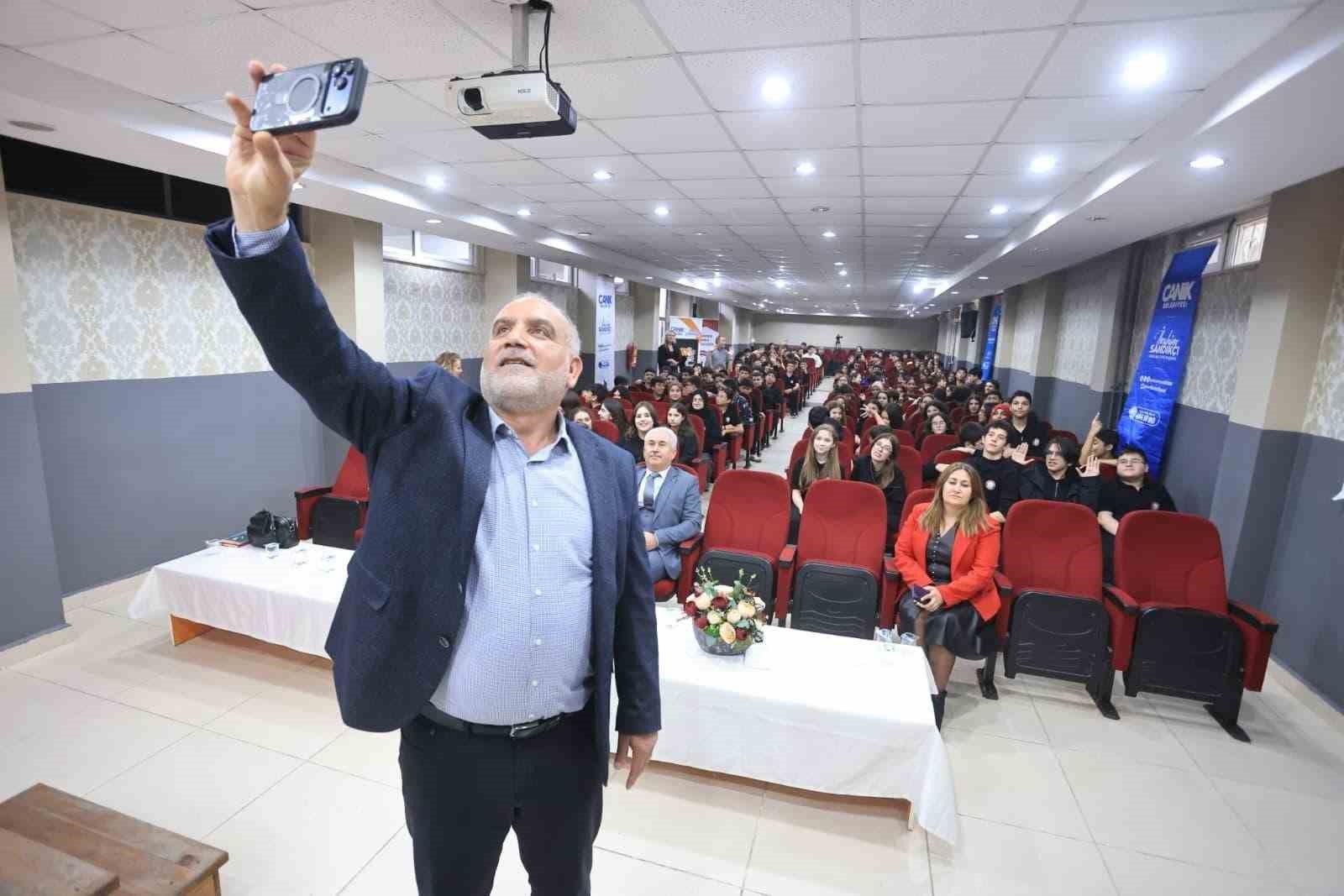 Başkan Sandıkçı'dan müjde: Canikli gençler Güneydoğu yolcusu